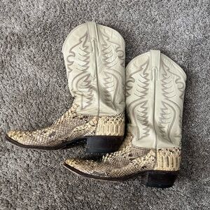 Vintage Justin Snakeskin Western Cowboy Boots Women’s 9.5B Light Colors/Beige